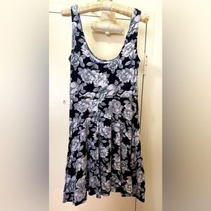 Sparkle & Fade Floral Tank Mini Dress. Black, White and Gray, Size Medium.